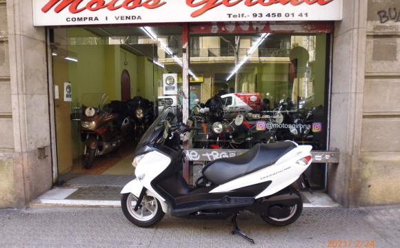 PIAGGIO VESPA 125 - Motos Girona. 4 tiendas en Barcelona 